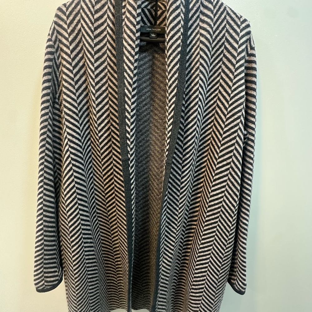 Ann Taylor Wool Blend Herringbone Open Front Cardigan Size S Classic Office Chic